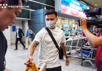 Quang Hải đã về tới Việt Nam, có thể ra sân ở trận gặp Singapore