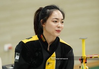 Hot-girl bắn súng Phí Thanh Thảo gây sốc với tấm HCV SEA Games 31 ở tuổi 18