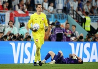 Szczesny khiến Messi nhận cột mốc buồn về phạt đền ở World Cup