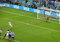 Uruguay hai lần khiến Ghana chịu ác mộng phạt đền ở World Cup 