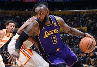 Ba cầu thủ đạt double-double, LA Lakers dễ dàng hạ gục Atlanta Hawks trên sân nhà