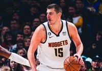 Triple-double của Nikola Jokic giúp Denver Nuggets vượt qua Timberwolves trong trận cầu căng thẳng