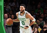 Bay cao với đôi cánh Jayson Tatum, Boston Celtics hạ gục Cavaliers trên sân nhà