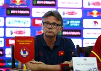 HLV Troussier sẵn sàng gạt cầu thủ giỏi khỏi U22 Việt Nam dự SEA Games 32