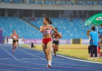Gây sốc trên đường chạy SEA Games 32, Nguyễn Thị Oanh đi vào thơ và nhạc