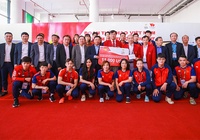 Đại sứ Nguyễn Huy Tăng thăm Đoàn Thể thao Việt Nam tại SEA Games 32