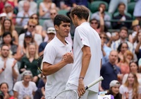 Lịch thi đấu Wimbledon 2023 mới nhất ngày 8/7: Alcaraz và Medvedev bước tiếp vào vòng 4?
