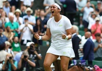 Wimbledon ngày 13/7: Vondrousova đi vào lịch sử, Sabalenka gục ngã trước Ons Jabeur