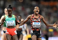 "Nữ hoàng 1.500m" Faith Kipyegon vô địch thế giới ở đường chạy Nguyễn Thị Oanh tham dự