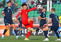 Án phạt “ngầm” cho Văn Trường sau hành động đá xấu ở trận gặp U23 Philippines?