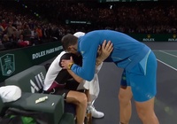 Novak Djokovic "đốn tim" người hâm mộ với cử chỉ đẹp dành cho Dimitrov