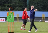 "Phù thủy trắng” Troussier có phép thuật giúp Việt Nam thay đổi lịch sử trước Iraq?