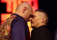 Tyson Fury "tấn công" Oleksandr Usyk khi đối mặt trên sóng truyền hình