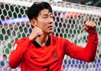 Son Heung Min rực sáng, Hàn Quốc lại thắng nhờ phút bù giờ, CĐV gọi là "chân mệnh thiên tử”