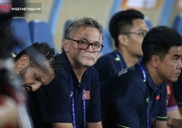 V.League trở lại: Mong mỏi và nghịch lý của HLV Troussier về giấc mơ World Cup