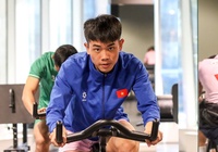 Đình Bắc và cầu thủ trẻ đi "lệch hướng": Cẩn thận kẻo ngã đau
