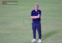 NÓNG: HLV Troussier chia tay đội tuyển Việt Nam