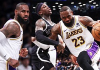 LeBron James hoá thân thành Curry với 9 quả 3 điểm, sánh vai cùng Jordan với trận đấu kỷ lục
