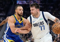 Andrew Wiggins gánh đội thay Curry, Golden State ngắt 7 trận bất bại của Luka Doncic