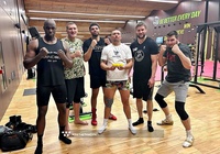 Usyk "đấm bay" cả 5 võ sỹ sparring trước trận thống nhất đai kinh điển với Tyson Fury 