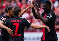 Bayer Leverkusen trở thành đội Bundesliga đầu tiên bất bại trong suốt mùa giải