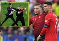 6 CĐV bị UEFA điều tra vì tràn xuống sân tiếp cận Ronaldo