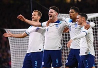 Harry Kane nhận lỗi "sai vị trí và thiếu kỷ luật" dẫn tới lối chơi kỳ quặc của Anh