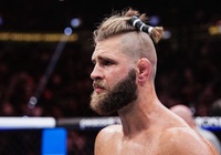 Jiri Prochazka cân nhắc xuống hạng trung sau thất bại ở UFC 303