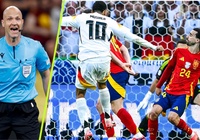 Hàng nghìn CĐV giận dữ đòi đá lại trận Đức vs Tây Ban Nha và đuổi trọng tài Anthony Taylor