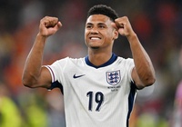 Ollie Watkins nói về bến đỗ mơ ước ở Premier League: Người hùng EURO muốn khoác áo CLB nào?