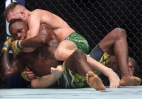 Israel Adesanya tán thưởng Dricus Du Plessis, nhắc lại sai lầm chí tử 