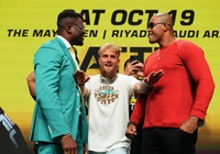 Chưa lên đài, Francis Ngannou được Renan Ferreira cảm ơn vì khoản tiền kếch xù