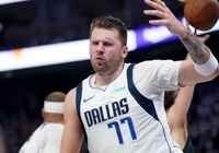 Dù toả sáng với 37 PTS, Luka Doncic mắc sai lầm khó tin khiến Dallas Mavericks thua tức tưởi