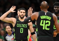 Jayson Tatum sửa sai kịp thời, ném game-winner buzzer-beater cảm xúc đưa Celtics đến chiến thắng