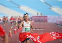 Nguyễn Thị Oanh và Hoàng Nguyên Thanh lên ngôi ở giải Viettel Marathon 2024 chặng Việt Nam