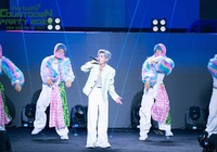 Coolkid khuấy động khán giả Hà Thành, "quẩy hết mình trên sân khấu Herbalife Countdown Party 2025