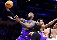 LeBron James đạt cột mốc đặc biệt ở tuổi 40, trở thành người thứ hai làm được điều này ở NBA