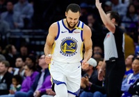 Ném 22 quả 3 điểm vẫn thua ngược dòng, Stephen Curry và Warriors rơi ra khỏi top-10 BXH miền Tây