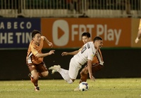 Đóng vai “kẻ phán xử” đua trụ hạng V.League, HAGL có “đá hết chân”?