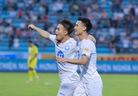 Nam Định tiến gần vô địch, HAGL thảnh thơi "đua" trụ hạng V.League
