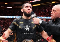 Islam Makhachev tiết lộ cuộc nói chuyện khiến anh bỏ đai vô địch UFC