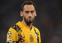 Calhanoglu và những cuộc chia tay sóng gió: Án phạt, thay số điện thoại và sự phản bội