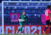 "Đối thủ" bị tuýt còi, Văn Lâm sáng cửa bắt chính ở Cerezo Osaka