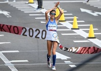 Cô gái mê bóng chuyền vô địch đi bộ 20km nữ, Ý hoàn tất cú đúp HCV Olympic Tokyo