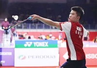 Từng vất vả hạ Nguyễn Hải Đăng ở Vietnam Open, tay vợt Trung Quốc nay đánh bại cựu số 1 thế giới cầu lông Kento Momota
