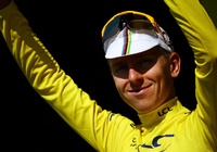 Kaden Groves lần đầu lên bục nhận thưởng, Tadej Pogačar giữ Áo vàng cuộc đua xe đạp Tour de France 2025