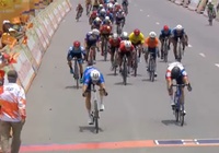 Petr Rikunov rút thắng Martin Laas, lại về nhất chặng Cuộc đua xe đạp Cúp Truyền hình TPHCM 2024