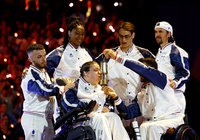 Paris tạm biệt mùa hè thể thao của mình tại lễ bế mạc Paralympic 2024