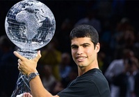Kết quả tennis Paris Masters 1/11: Alcaraz không lo đau gối