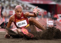 Cô gái xứ sở hoa hậu khóc nấc khi phá kỷ lục thế giới nhảy ba bước tại Olympic Tokyo